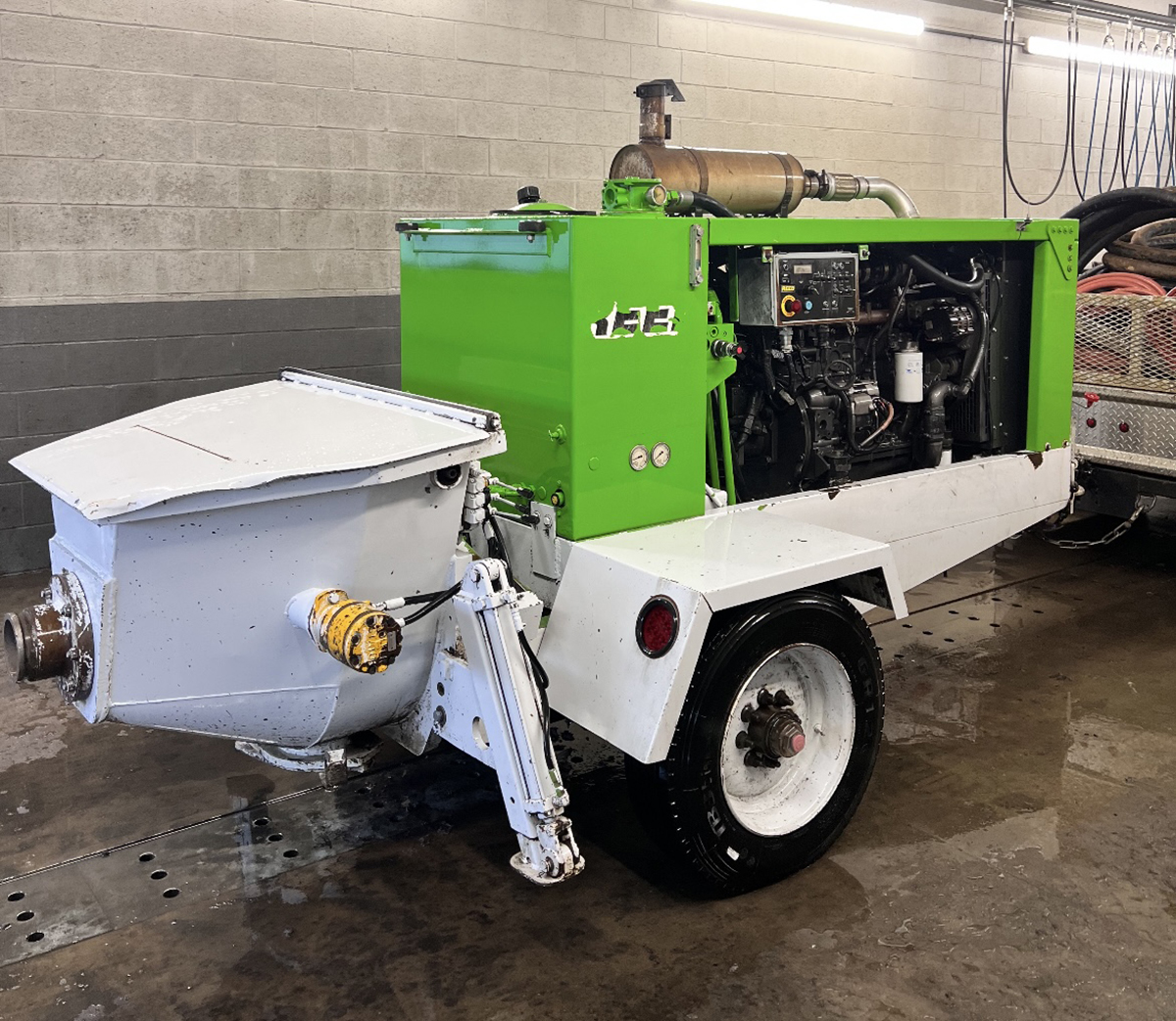 used REED Concrete Pump